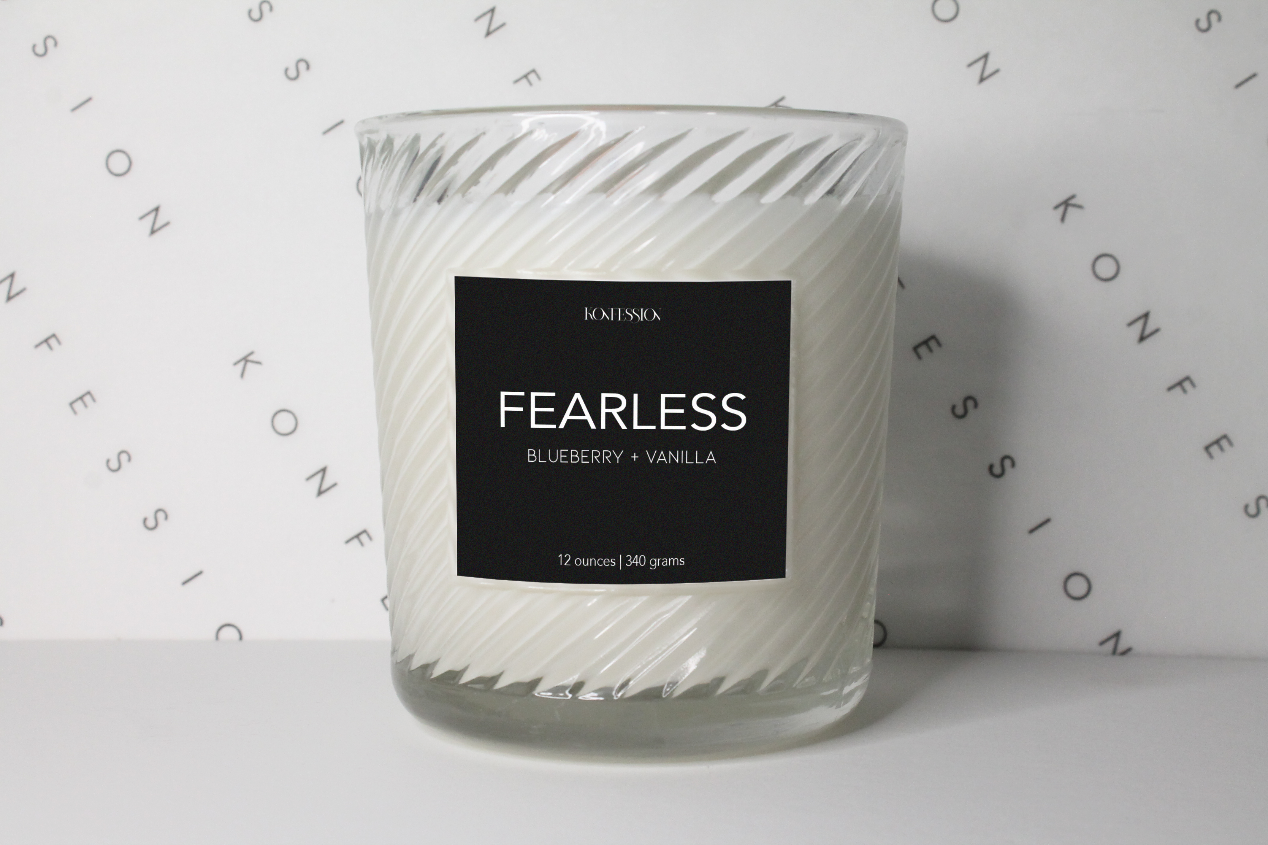 Our candle Fearless in the scent of blueberry and vanilla.